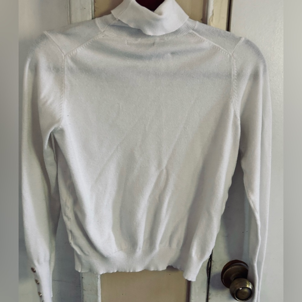 Sweet Soft White Women's Sweater size lg